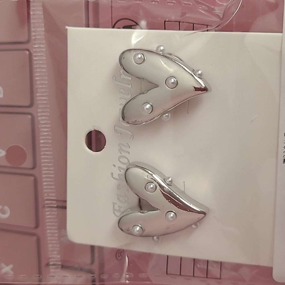 Heart Pearl Earrings